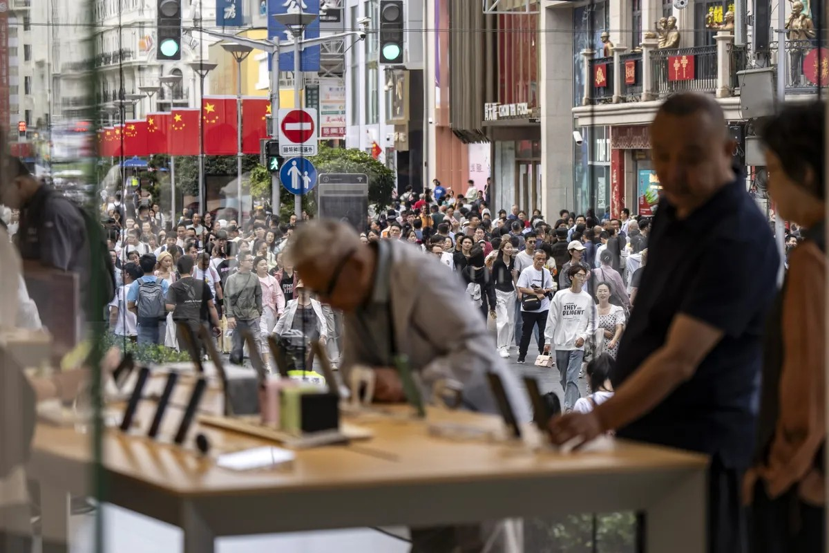 china smartphone bloomberg