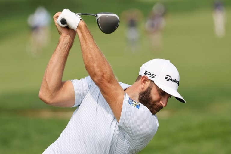 Dustin Johnson nhận 18 triệu USD từ LIV Golf