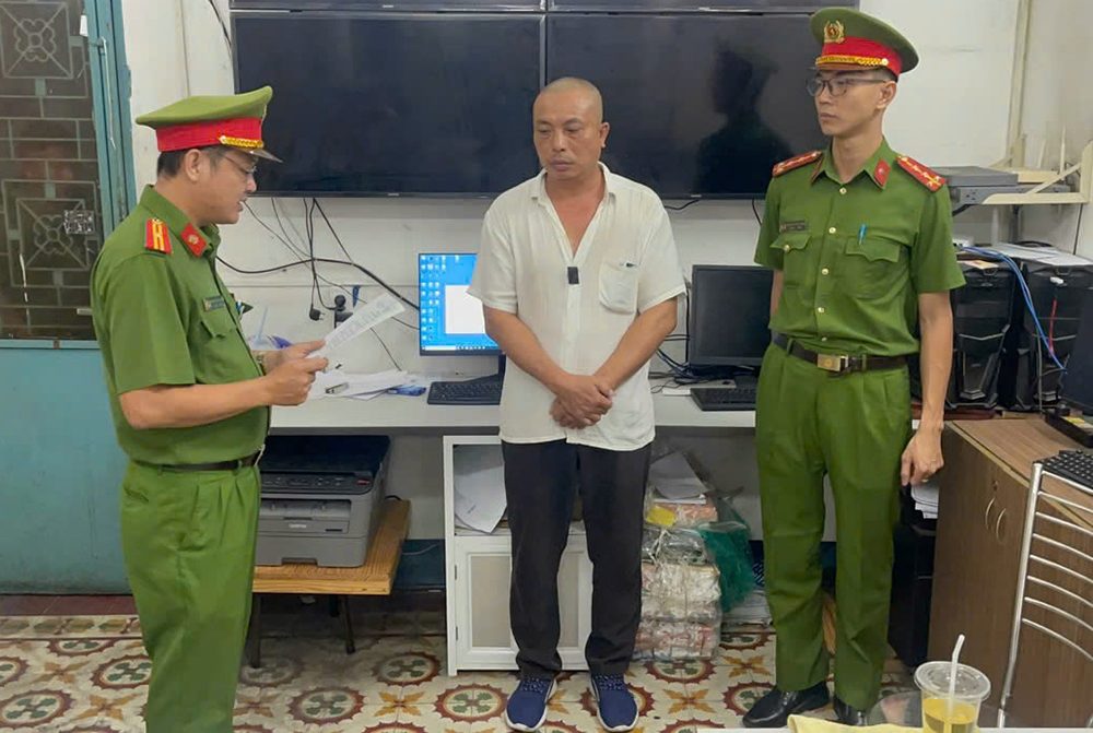 hanh hung.png