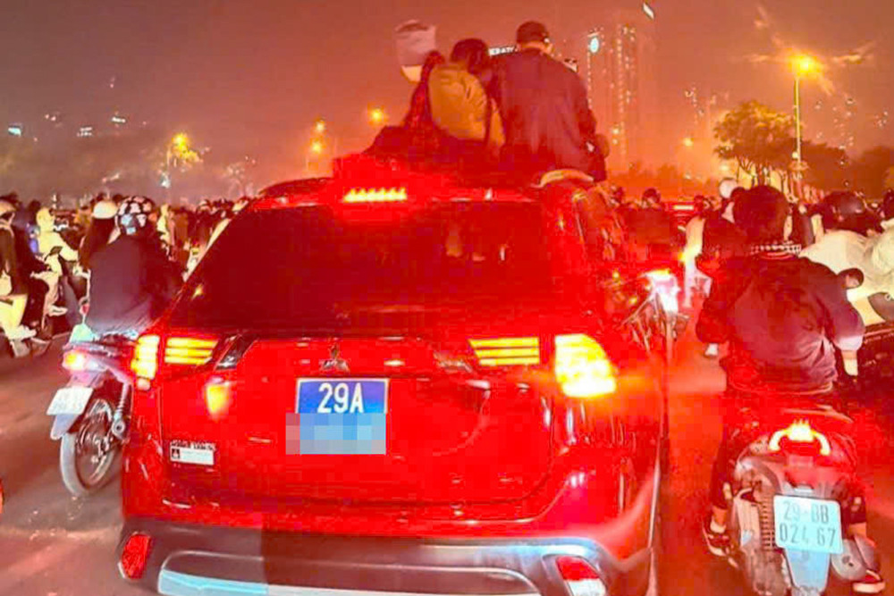 z6194559032026_ffd9a0ea3e620f42b073482ae83ad4a8 copy.jpg
