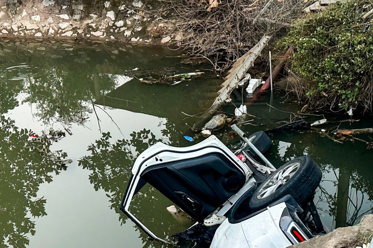 Bộ Công an chỉ đạo khẩn trương điều tra, xử lý vụ ô tô mất lái ở Nam Định