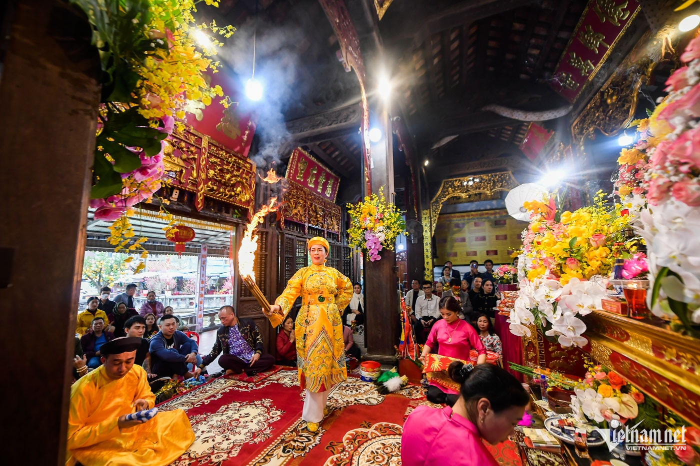 W-hầu đồng_10.jpg