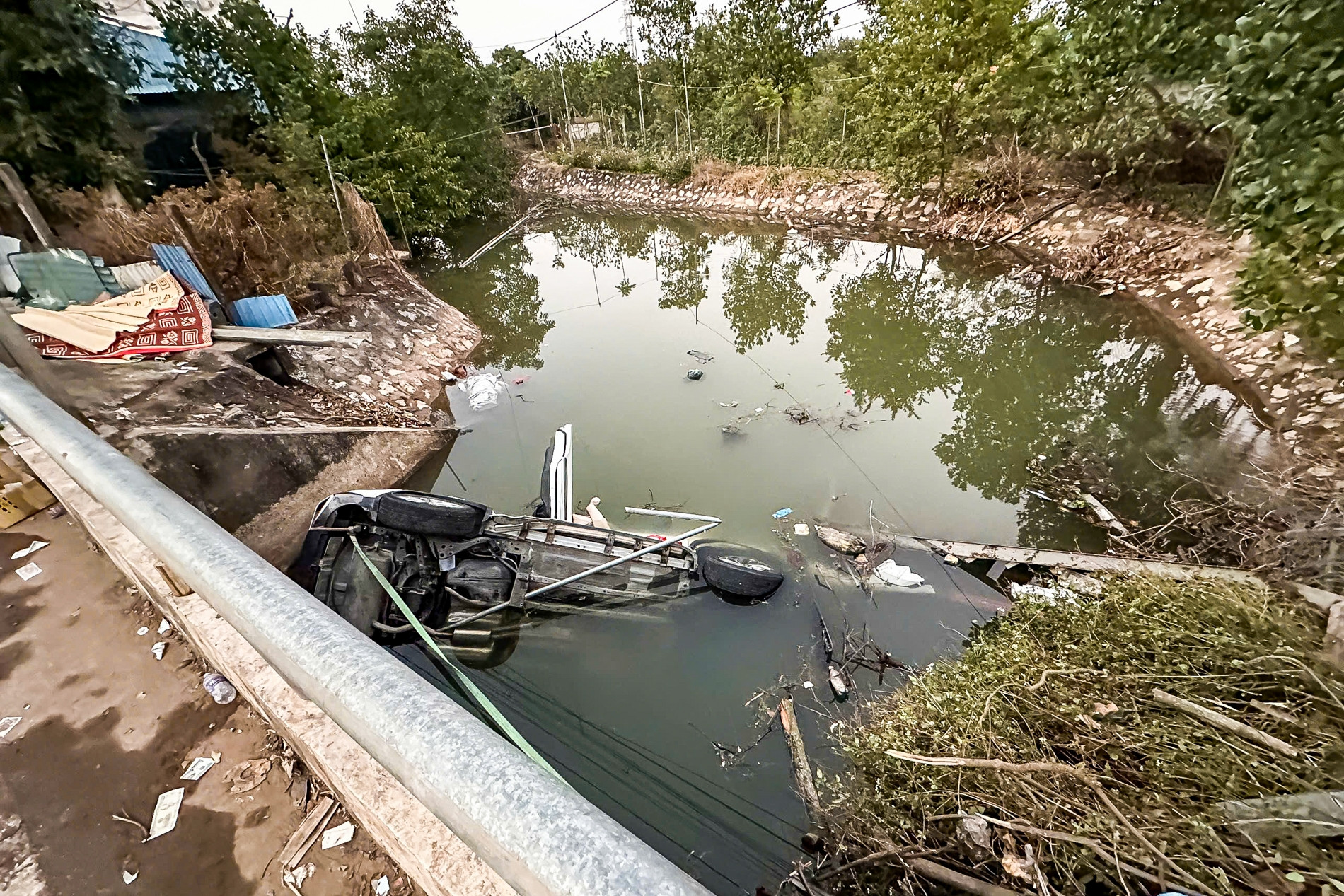 Sức khỏe cháu bé sống sót sau vụ tai nạn ô tô khiến 7 người tử vong ở Nam Định