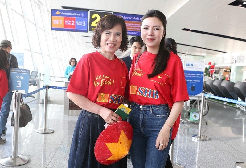 Hoang Duc me chi.jpg