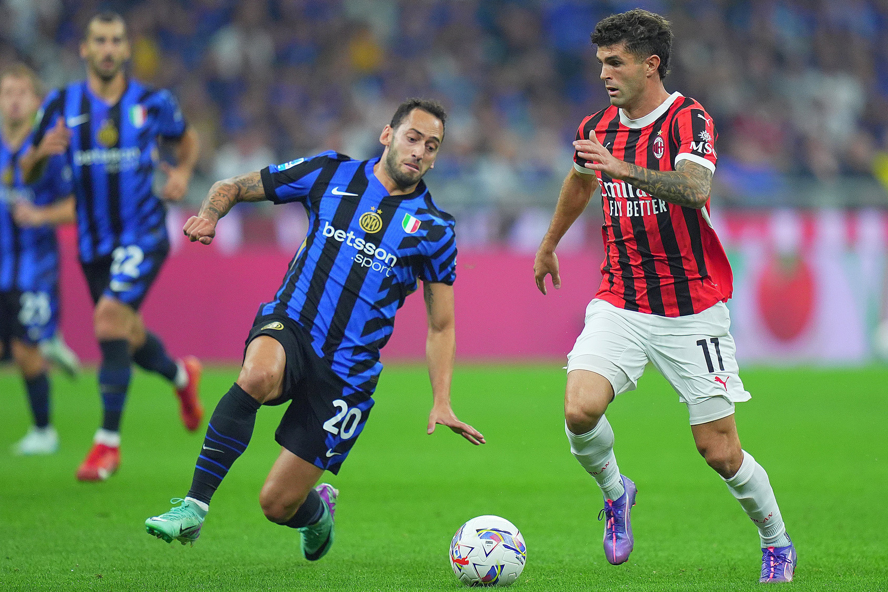 legaseriea. Inter Milan Pulisic Hakan.jpg