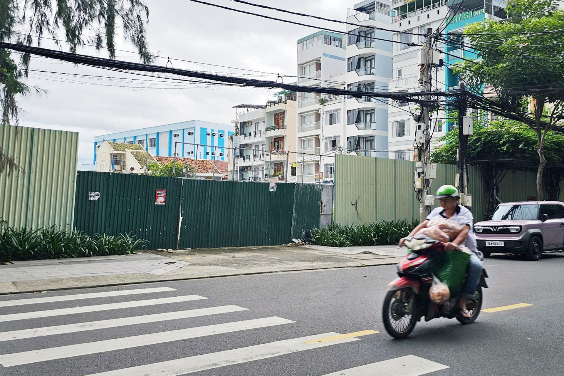 Vì sao sau 8 tháng động thổ, trung tâm hành chính TP Nha Trang vẫn là bãi đất?