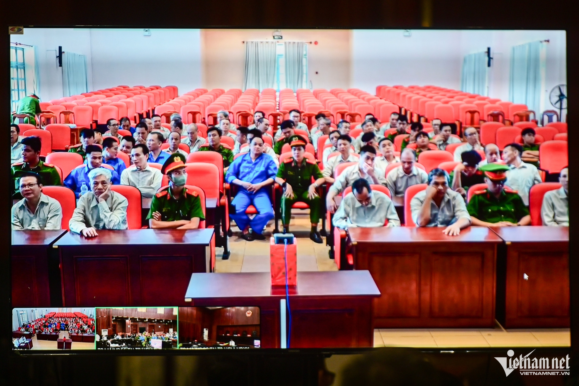 W-án đăng kiểm nguyễn huế.jpg