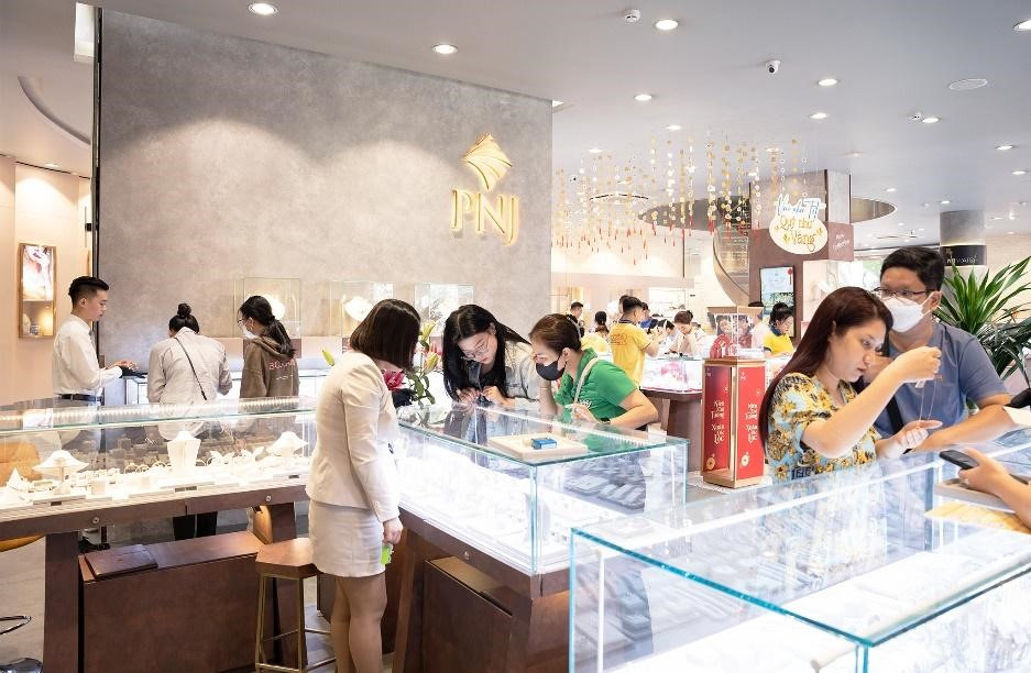 Người mua vàng lãi bao nhiêu trong năm 2024? 1 anh 01.PNJ.jpg