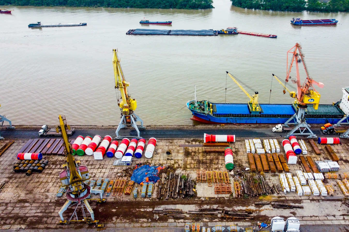 Một doanh nghiệp cảng biển ở Hải Phòng thưởng Tết gần 500 triệu đồng