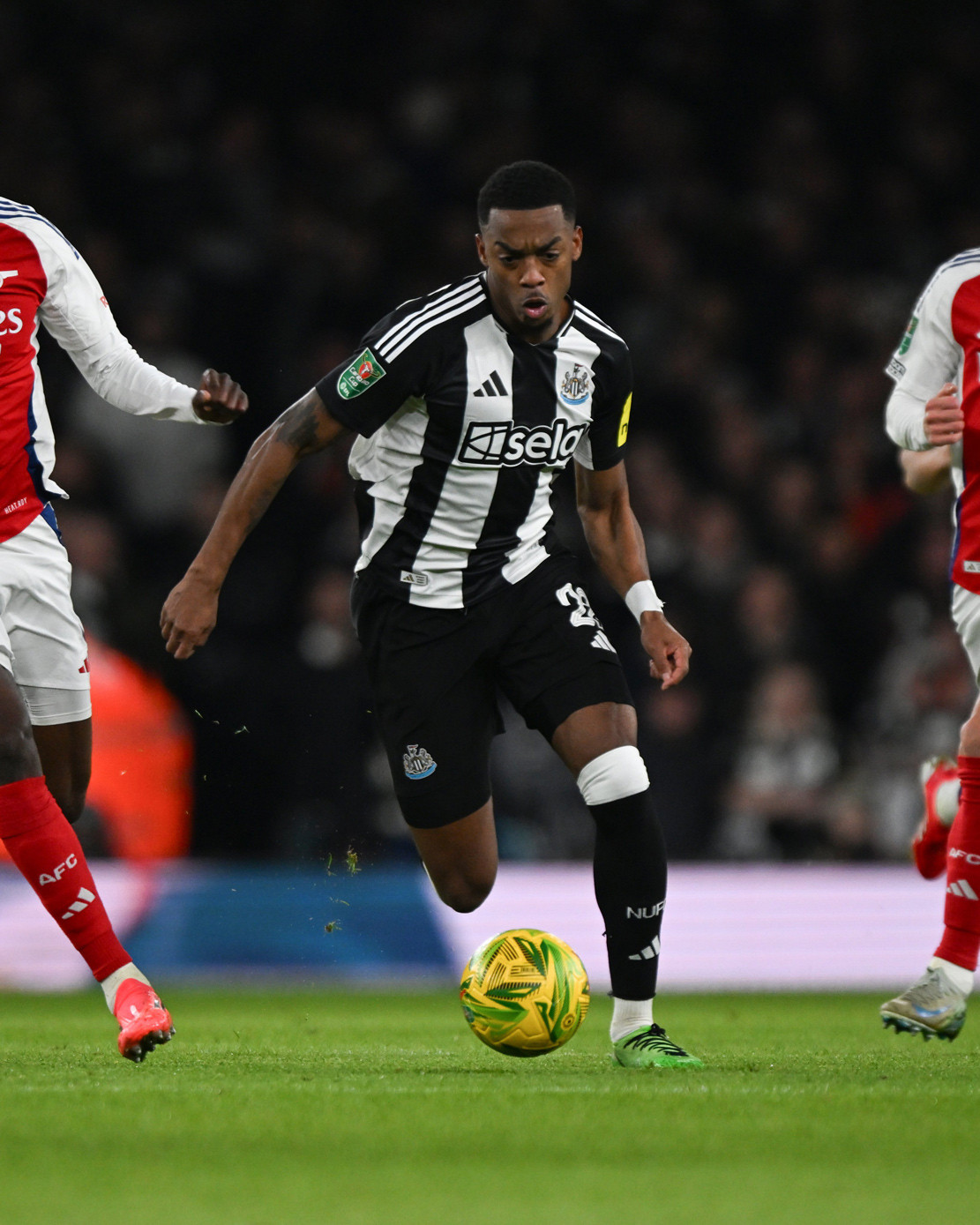 Newcastle đánh bại Arsenal ở bán kết cúp Liên đoàn Anh Arsenal Newcastle