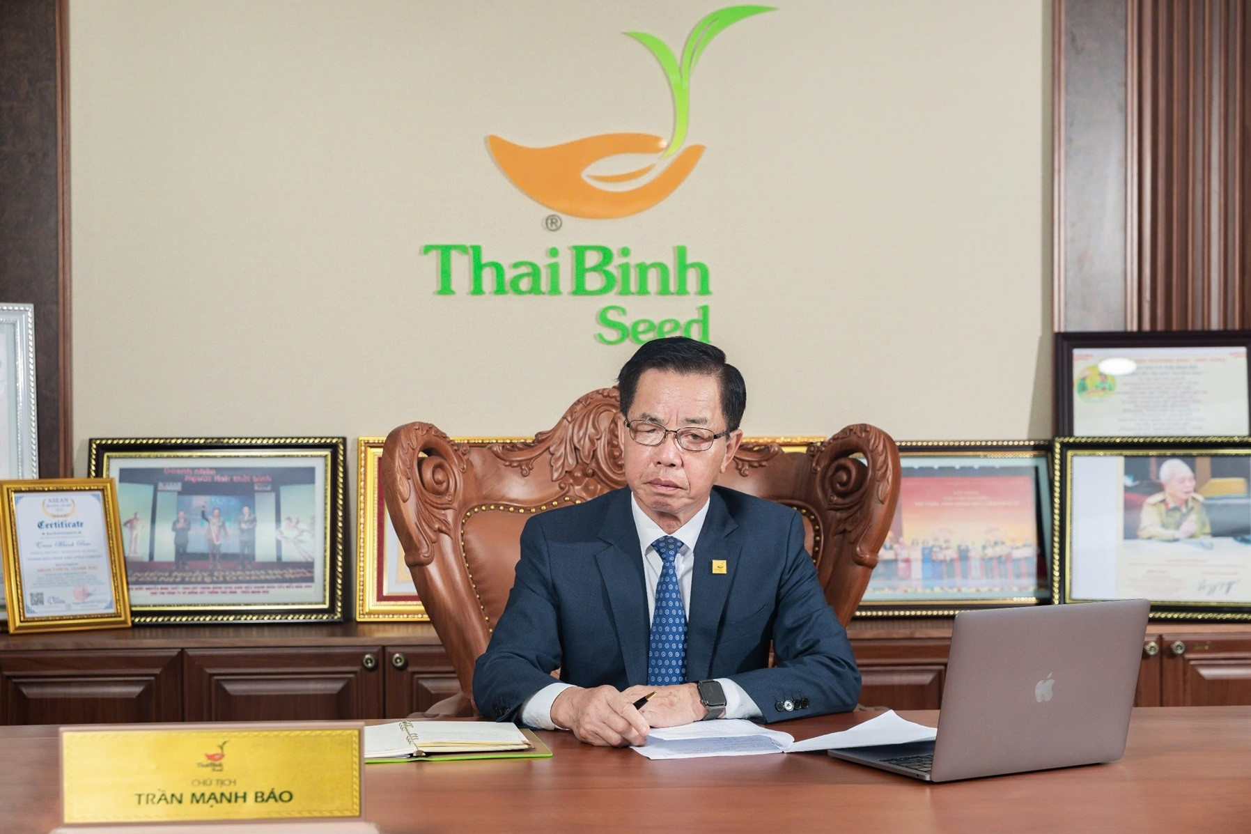 Tình yêu đặc biệt của 'thuyền trưởng' ThaiBinh Seed với cây lúa Việt Nam