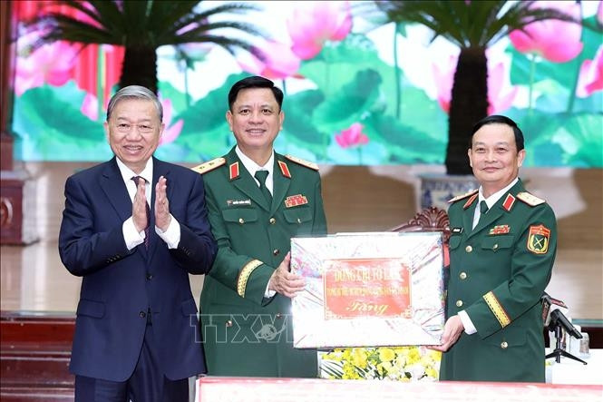 Tổng Bí thư Tô Lâm thăm và làm việc tại Quân khu 7