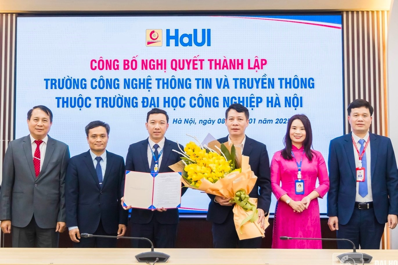 Trường ĐH Công nghiệp Hà Nội lập thêm 2 trường mới