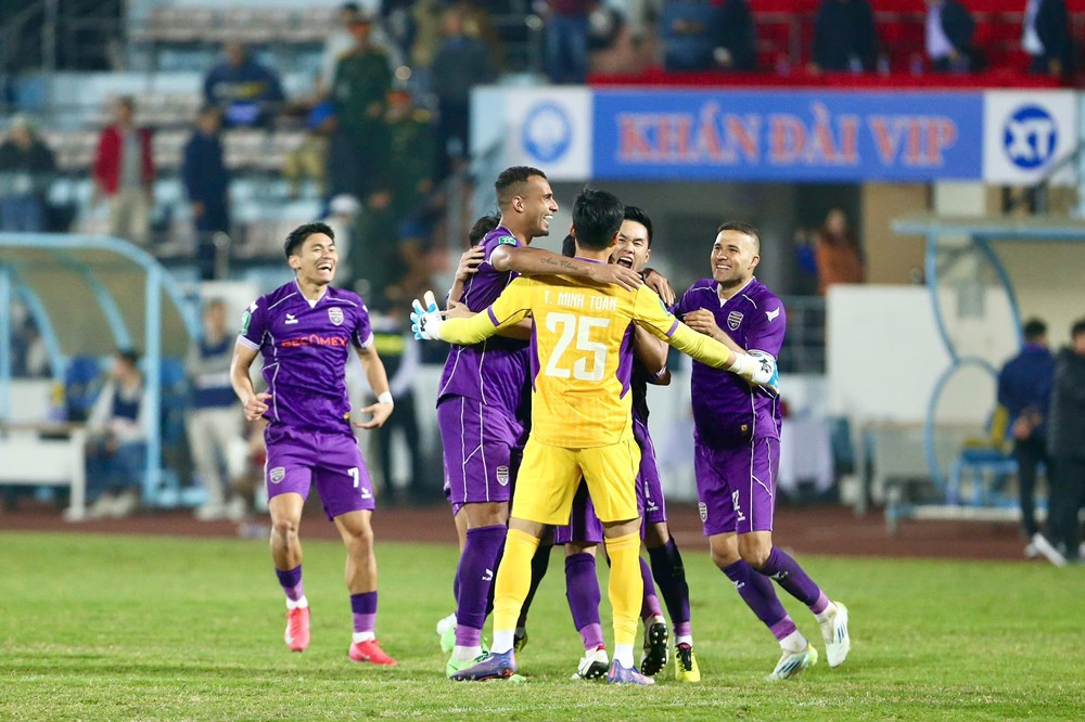 nam dinh vs binh duong.jpg