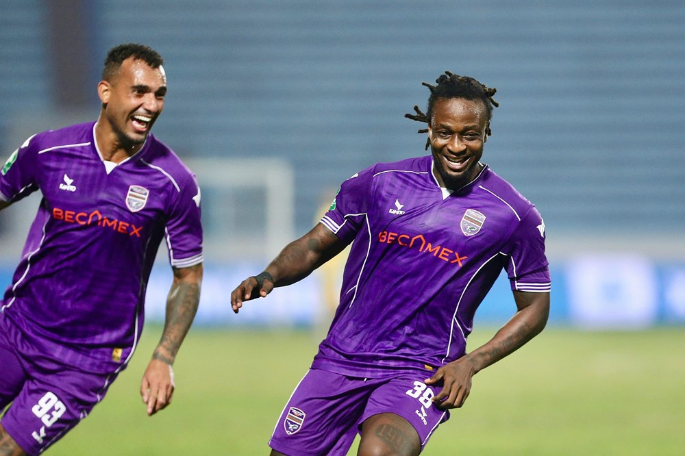 nam dinh vs binh duong 3.jpg