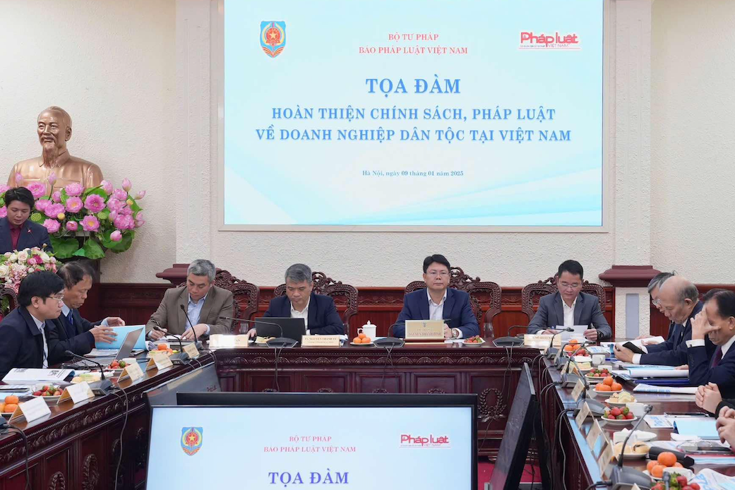 Ngăn chặn 'sân sau' giữa doanh nghiệp và cán bộ suy thoái