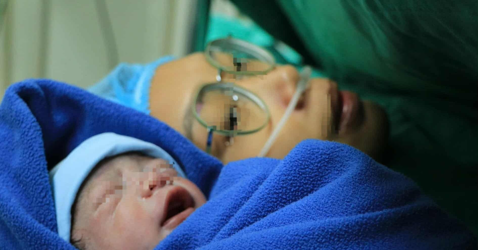 Bác sĩ kể về ca mổ đặc biệt cho sản phụ ung thư giai đoạn muộn quyết giữ con