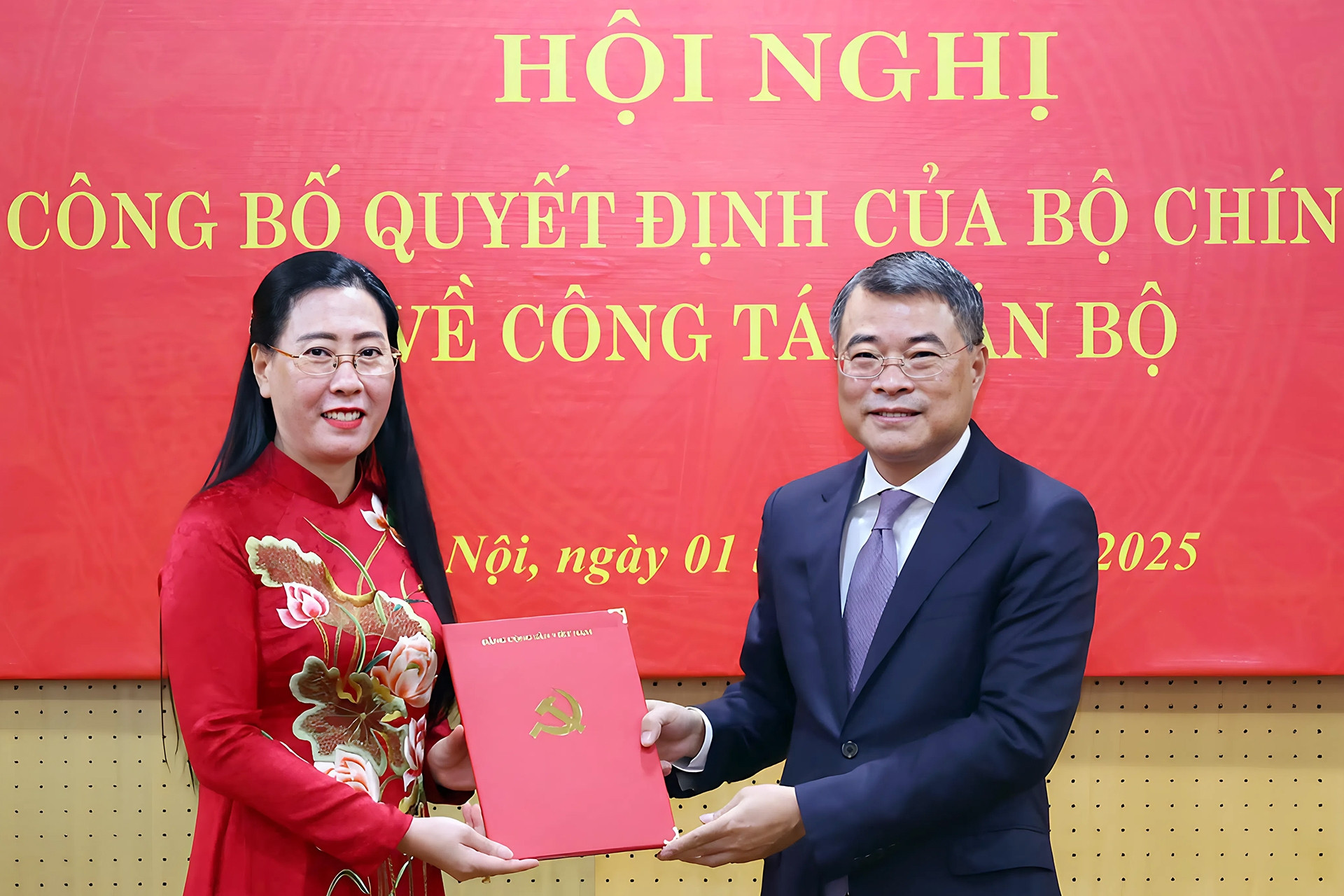 Bí thư Quảng Ngãi Bùi Thị Quỳnh Vân làm Phó trưởng Ban Tổ chức Trung ương