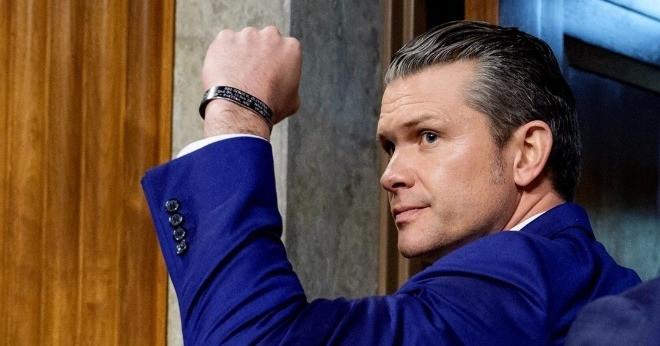 Bộ trưởng Quốc phòng Mỹ chỉ trích tướng lĩnh &amp;apos;thừa cân&amp;apos;