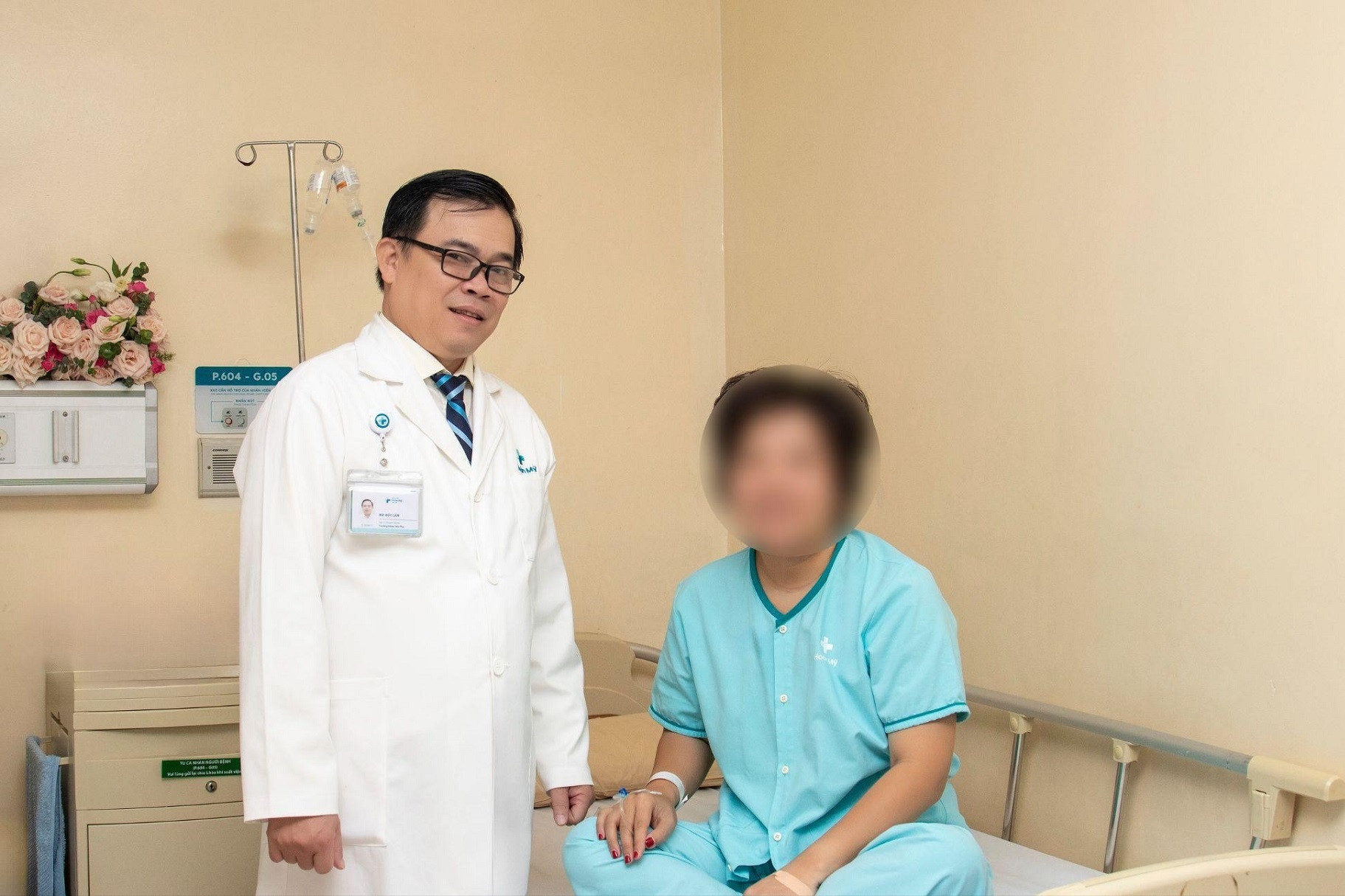 Bụng to bất thường nhưng không đau, người phụ nữ mang khối u xơ tử cung 12 cm