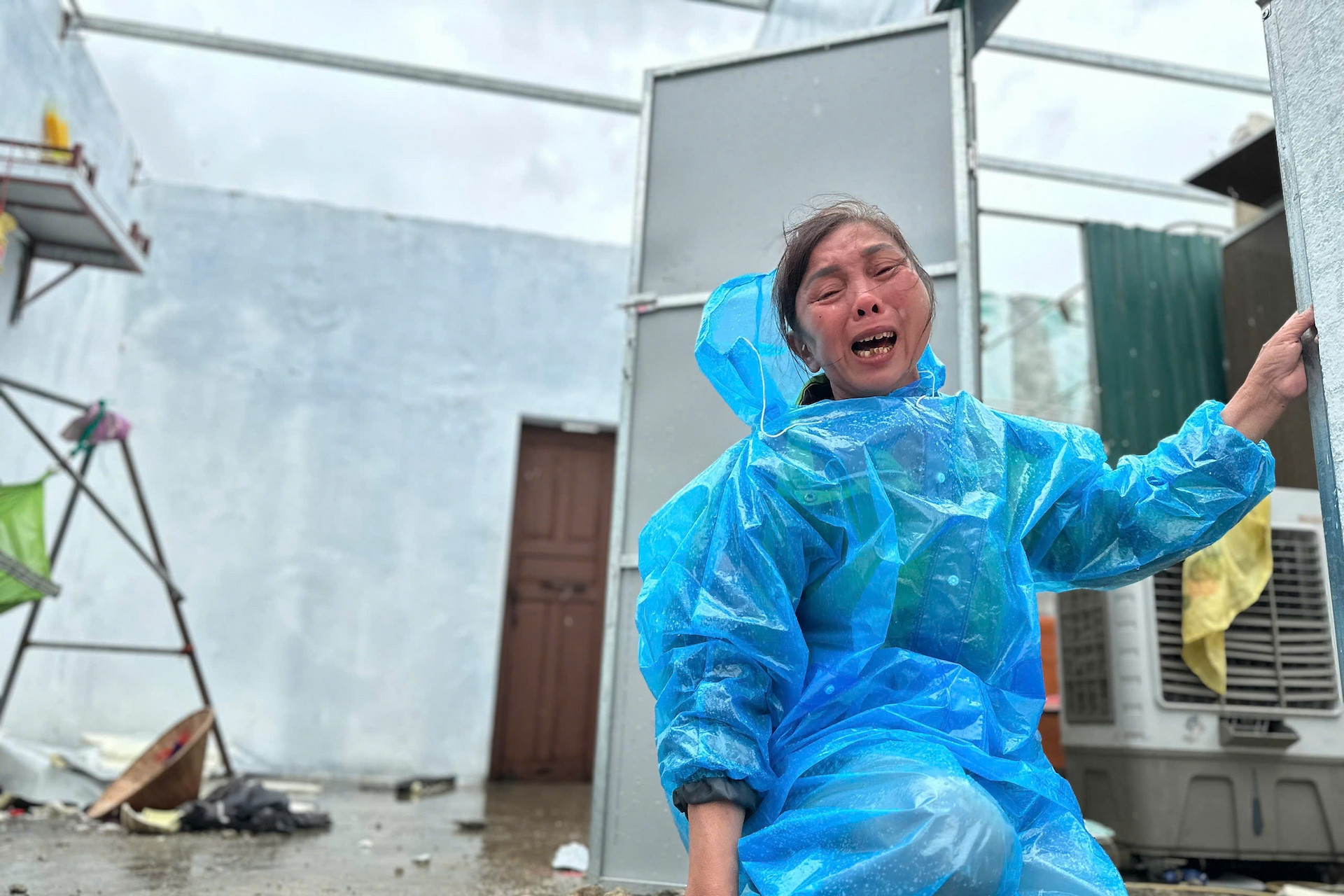 Cùng Báo VietNamNet hỗ trợ đồng bào miền Trung vượt khó khăn sau bão số 10