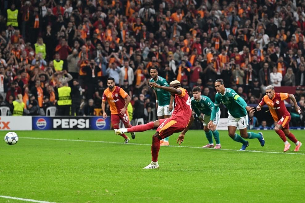 editorial_uefa_com fbl eur c1 galatasaray liverpool.jpg