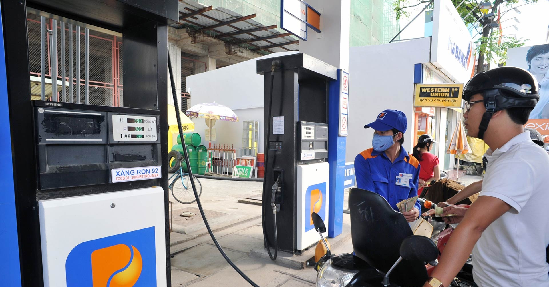 Giá xăng ngày mai dự báo tăng, giá dầu tăng mạnh hơn