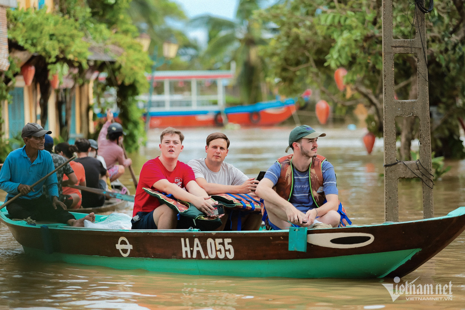 khach tay hoi an sau bao noru 20 898.jpg