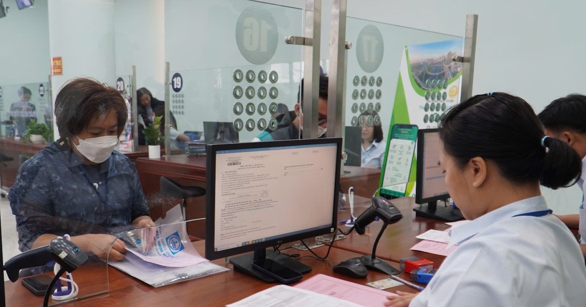 Người dân TPHCM làm thủ tục đất đai ở đâu?