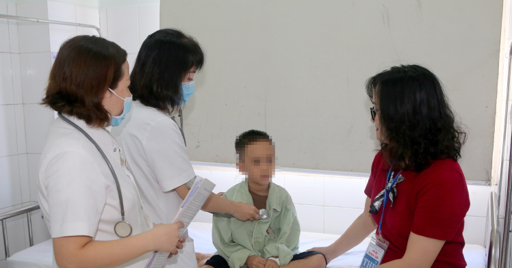 Nguyên nhân khiến trẻ 6 tuổi tím tái, lịm người khi ăn phô mai