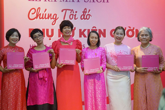 Ra mắt sách 'Chúng tôi đó - Phụ nữ kiên cường'