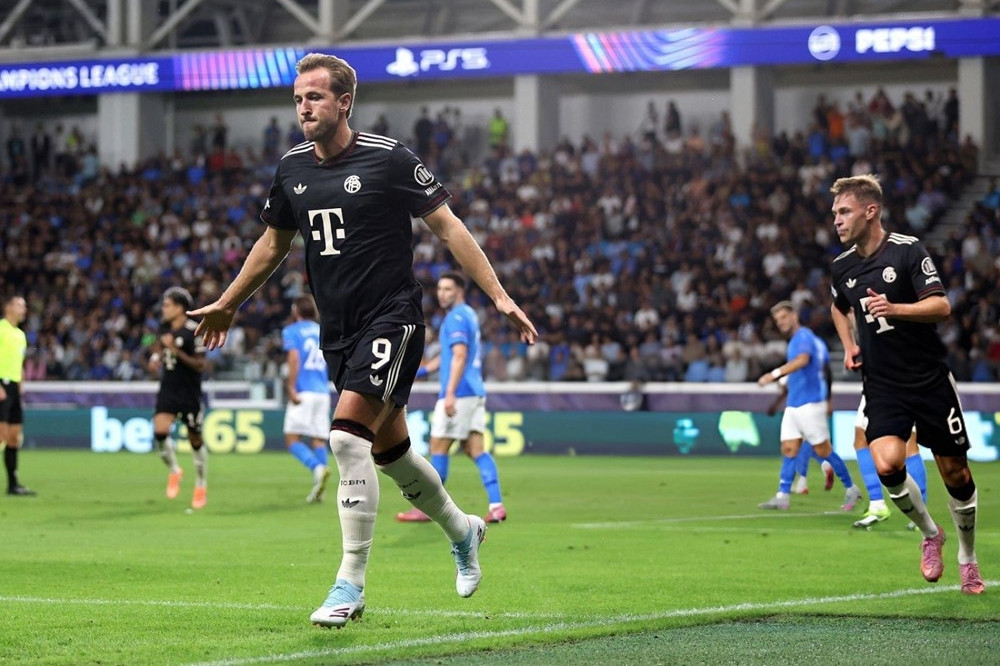 Harry Kane bùng nổ, Bayern Munich vọt lên đỉnh bảng Champions League