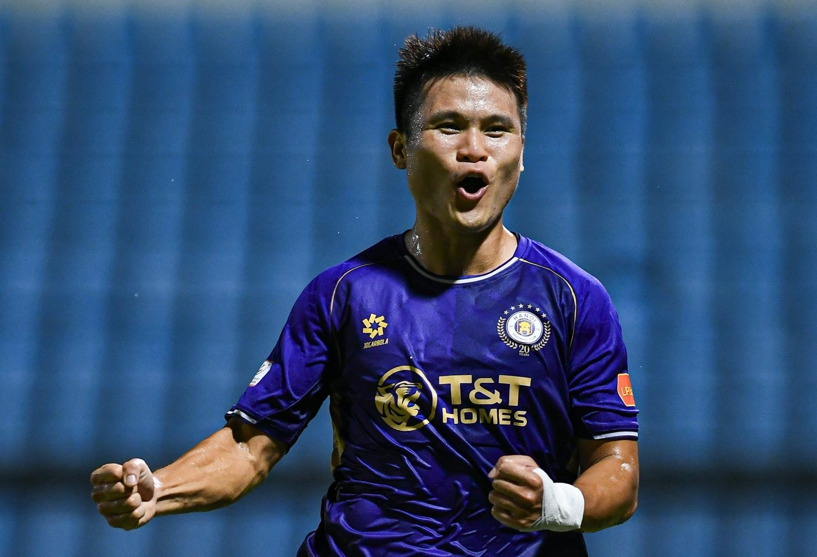 Tuấn Hải lập công, Hà Nội FC thắng đẹp Đà Nẵng