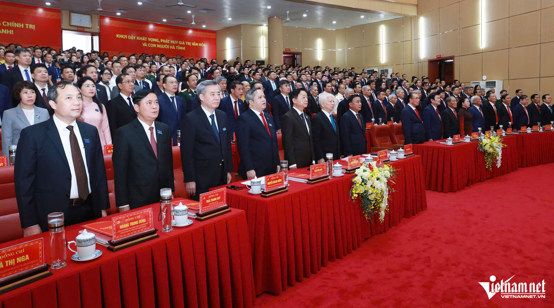 W-Trần Cẩm Tú2.jpg