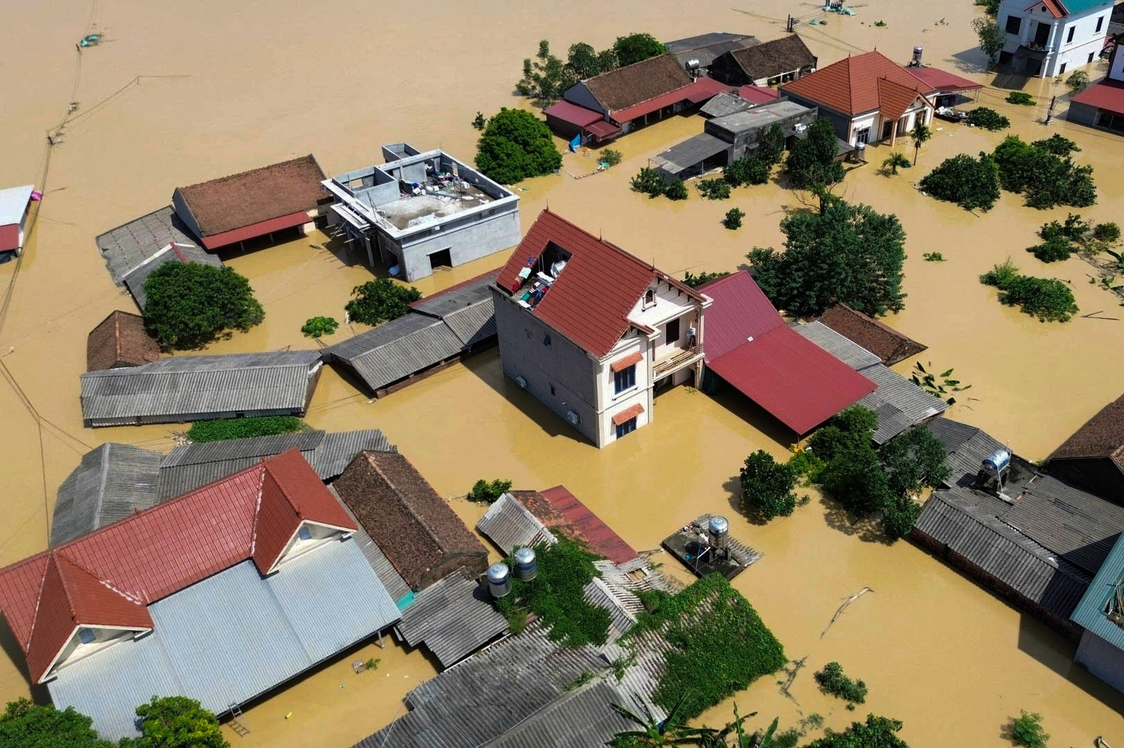 Bí thư thôn 35 tuổi ở Bắc Ninh tử vong khi chống lũ