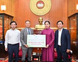 E1 Ecopark ủng hộ .jpg