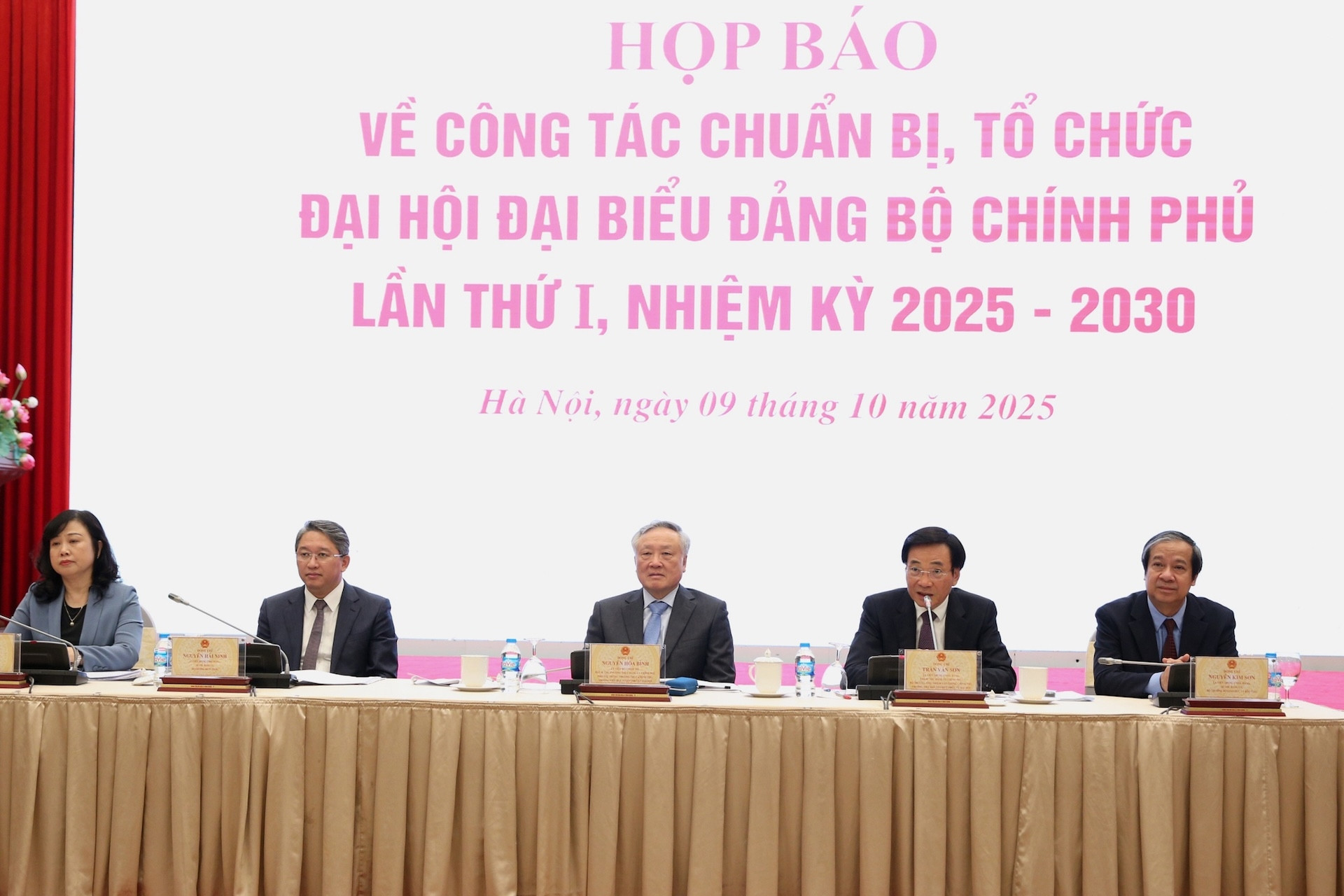 Một Chính phủ hành động