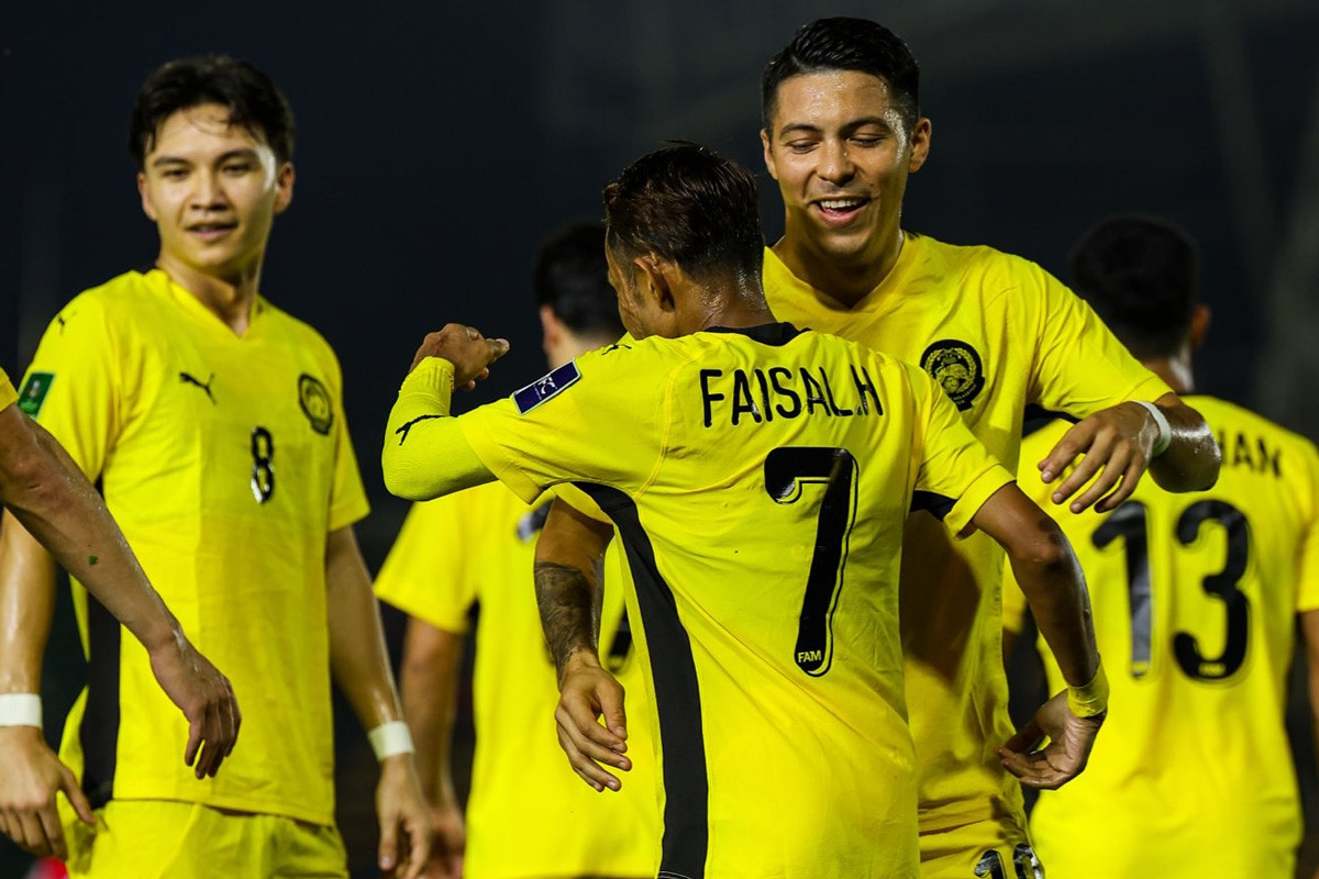 Thắng Lào 3-0, Malaysia vẫn cay vụ FIFA phạt gian lận