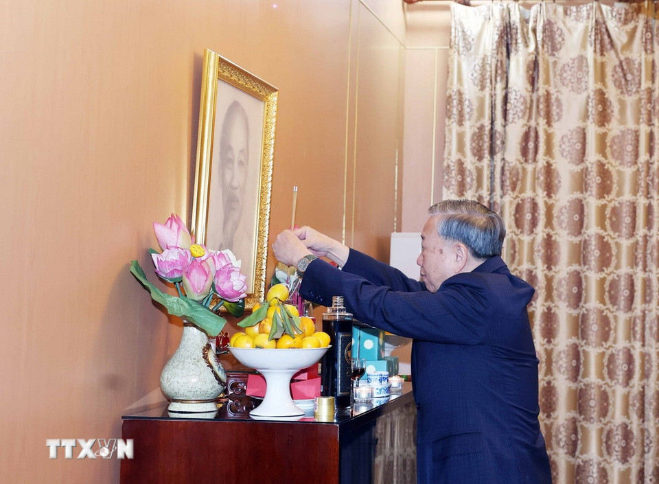 tong bi thu to lam tham dai su quan viet nam tai trieu tien 5.jpg