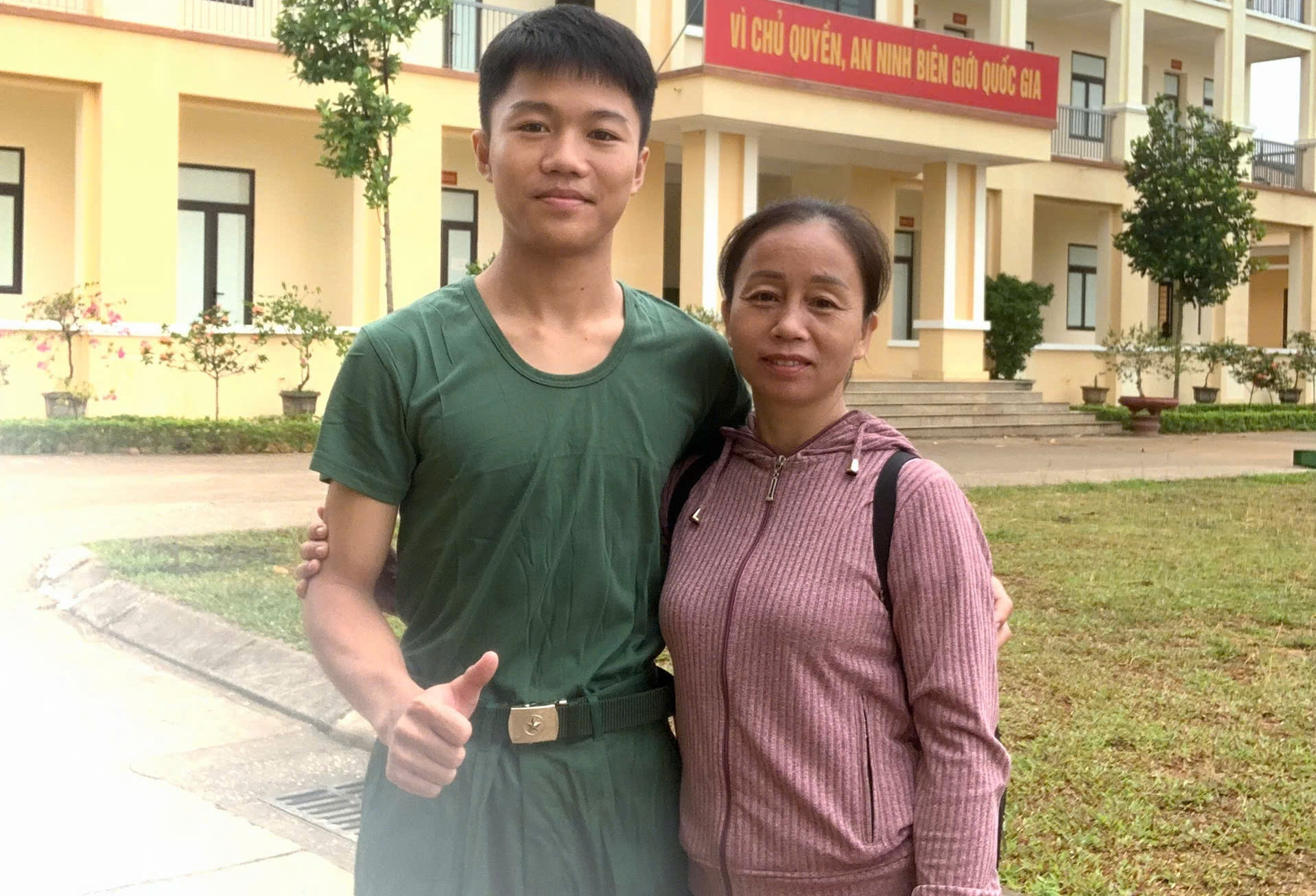 Trường quân đội đề nghị ĐH Vinh tiếp nhận thí sinh 29 điểm bị loại vì sức khỏe