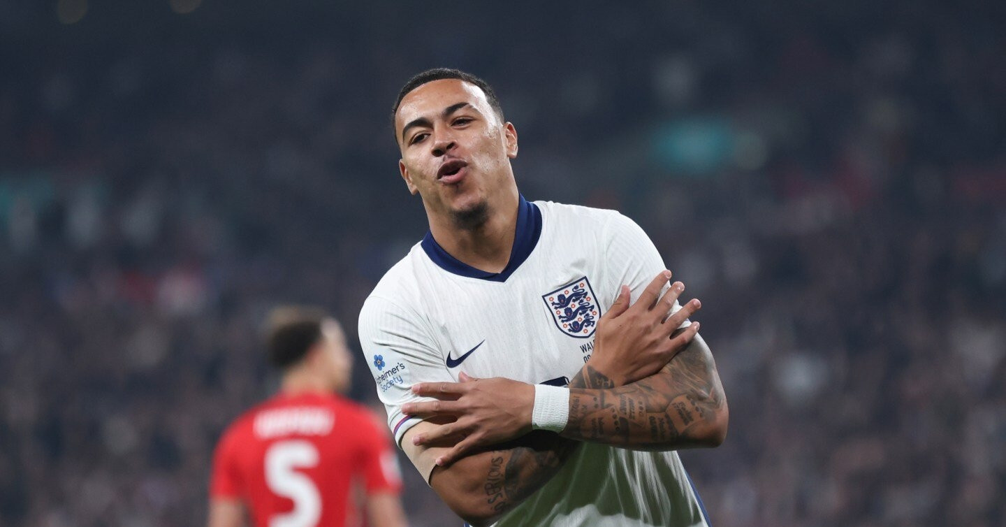 Tuyển Anh thị uy sức mạnh trước Xứ Wales