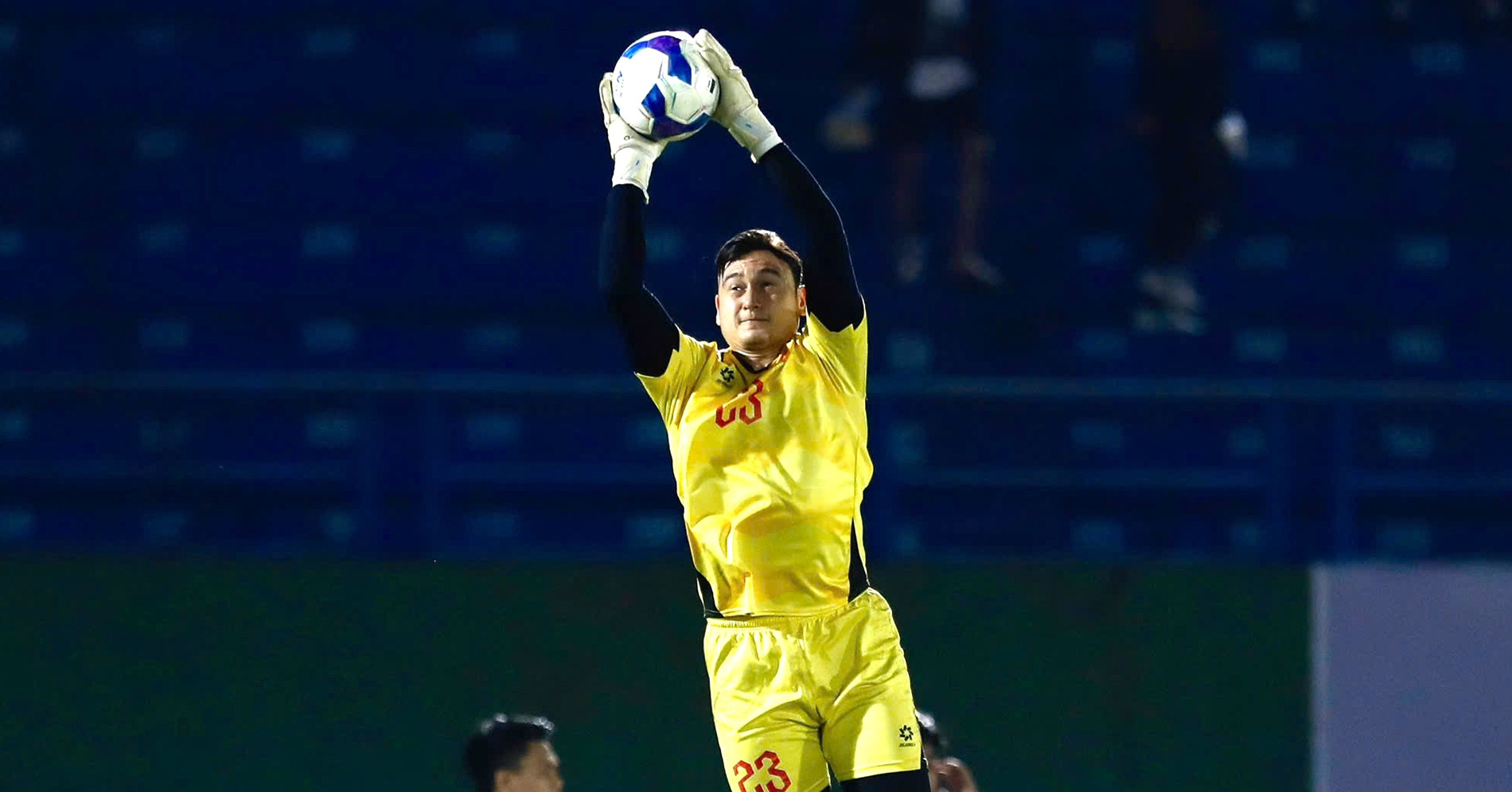 Tuyển Việt Nam tái đấu Nepal: Đặng Văn Lâm dễ mất suất