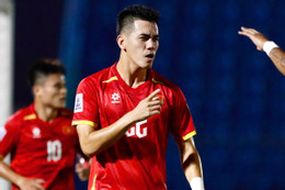 Vì sao Tiến Linh từ chối thay người của HLV Kim Sang Sik?