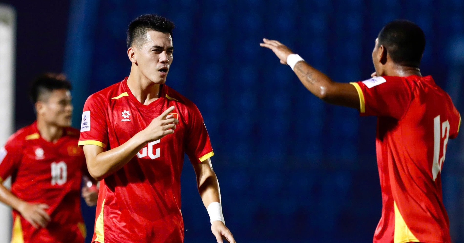 Vì sao Tiến Linh từ chối thay người của HLV Kim Sang Sik?