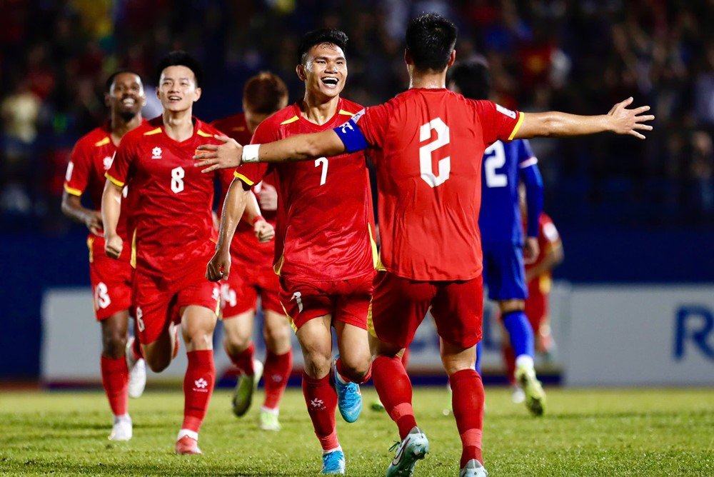 viet nam vs nepal 2.jpg