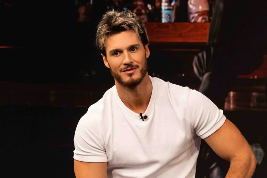 Nam ca sĩ 29 tuổi bị bắn tử vong trong vụ cướp xe ô tô