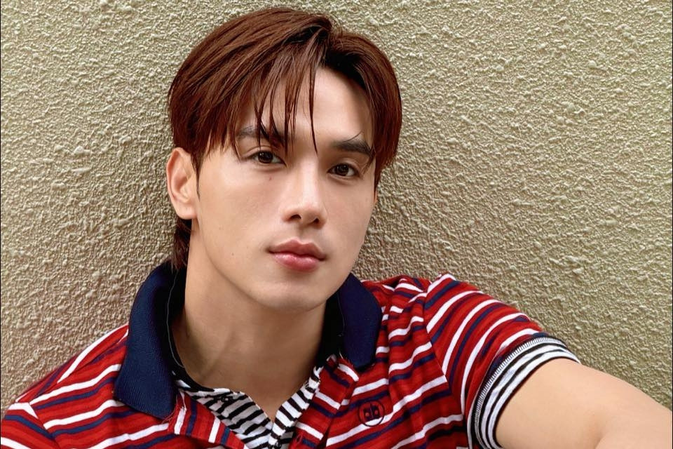 Diễn viên đẹp trai cao 1m88: Người đàn ông bảo tôi 'cởi đồ ra mới đo chỉ số được'