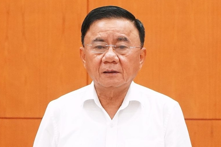 Thường trực Ban Bí thư: Hoàn thiện chế độ tiền lương, phụ cấp cho cán bộ y tế