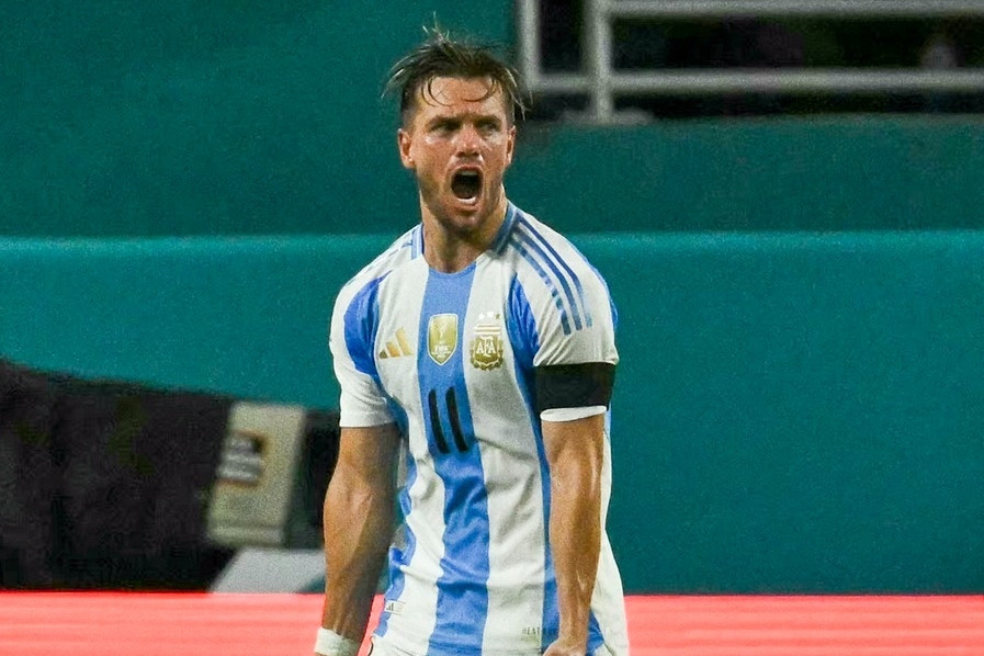 Vắng Messi, Argentina thắng nhọc nhằn Venezuela