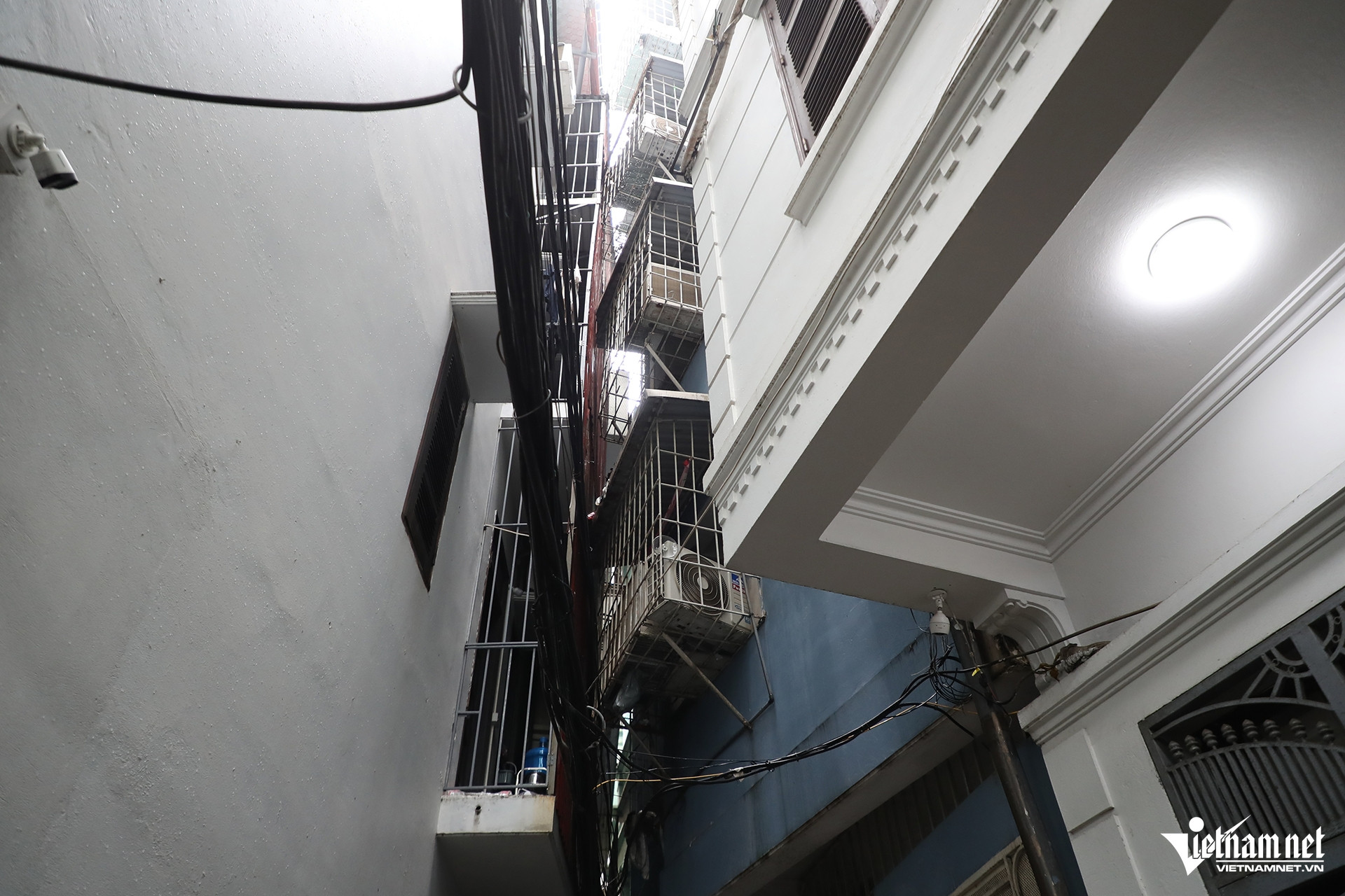 W-hientruognvuchay 3.jpg